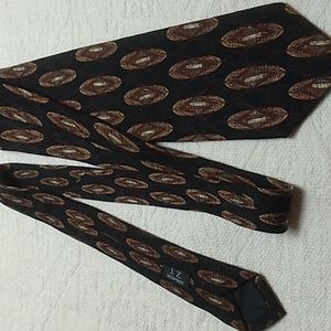 Nordstroms 100% silk J.Z. Richards Men's tie. Brown & Black